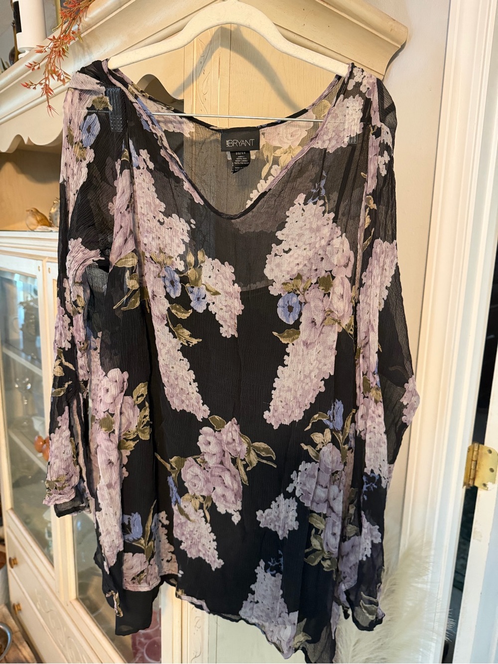 Lane Bryant Floral Black Sheer Long-Sleeve V-Neck Top - Lavender Print